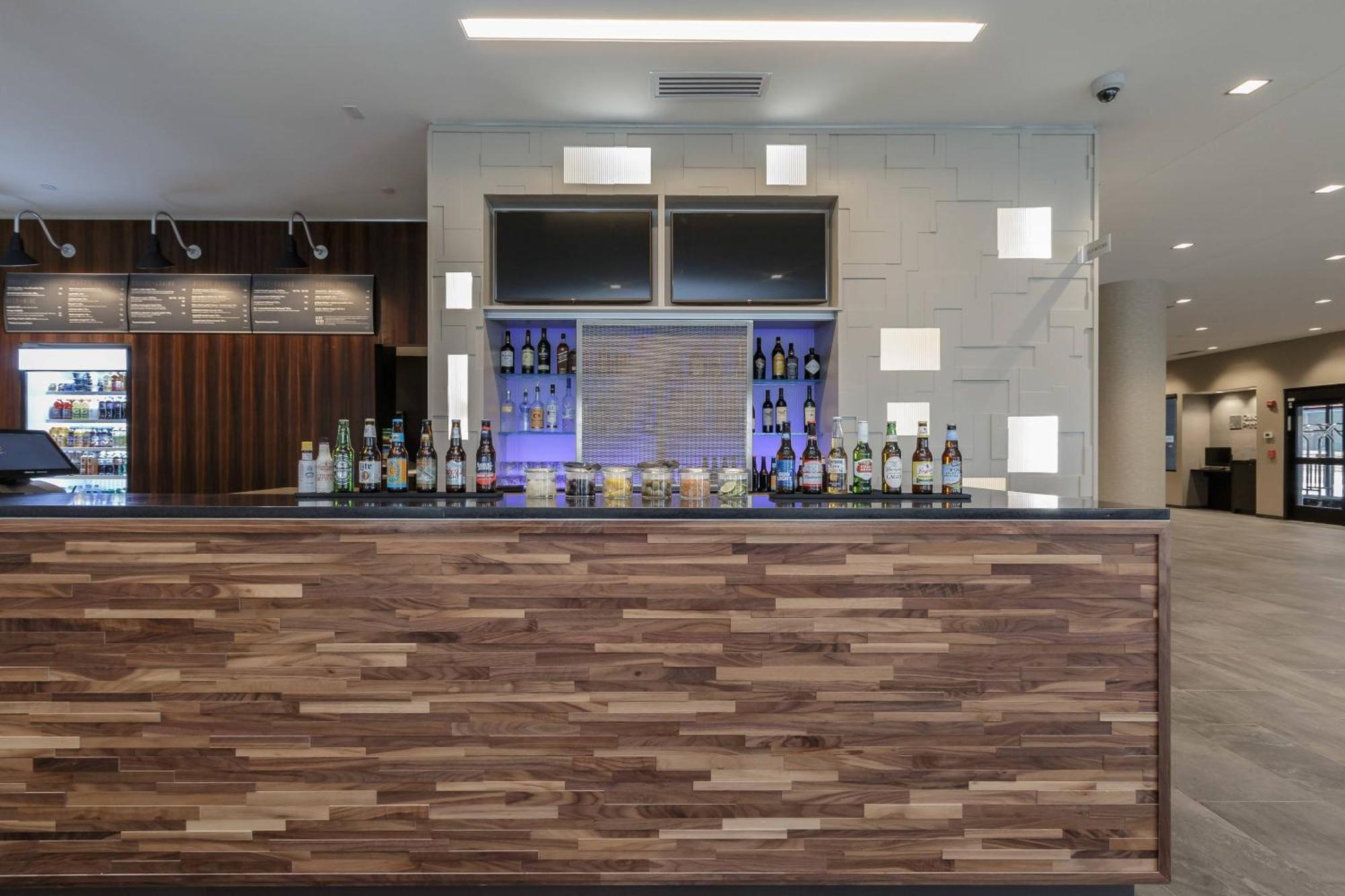 Courtyard By Marriott Downtown Hotel South Bend