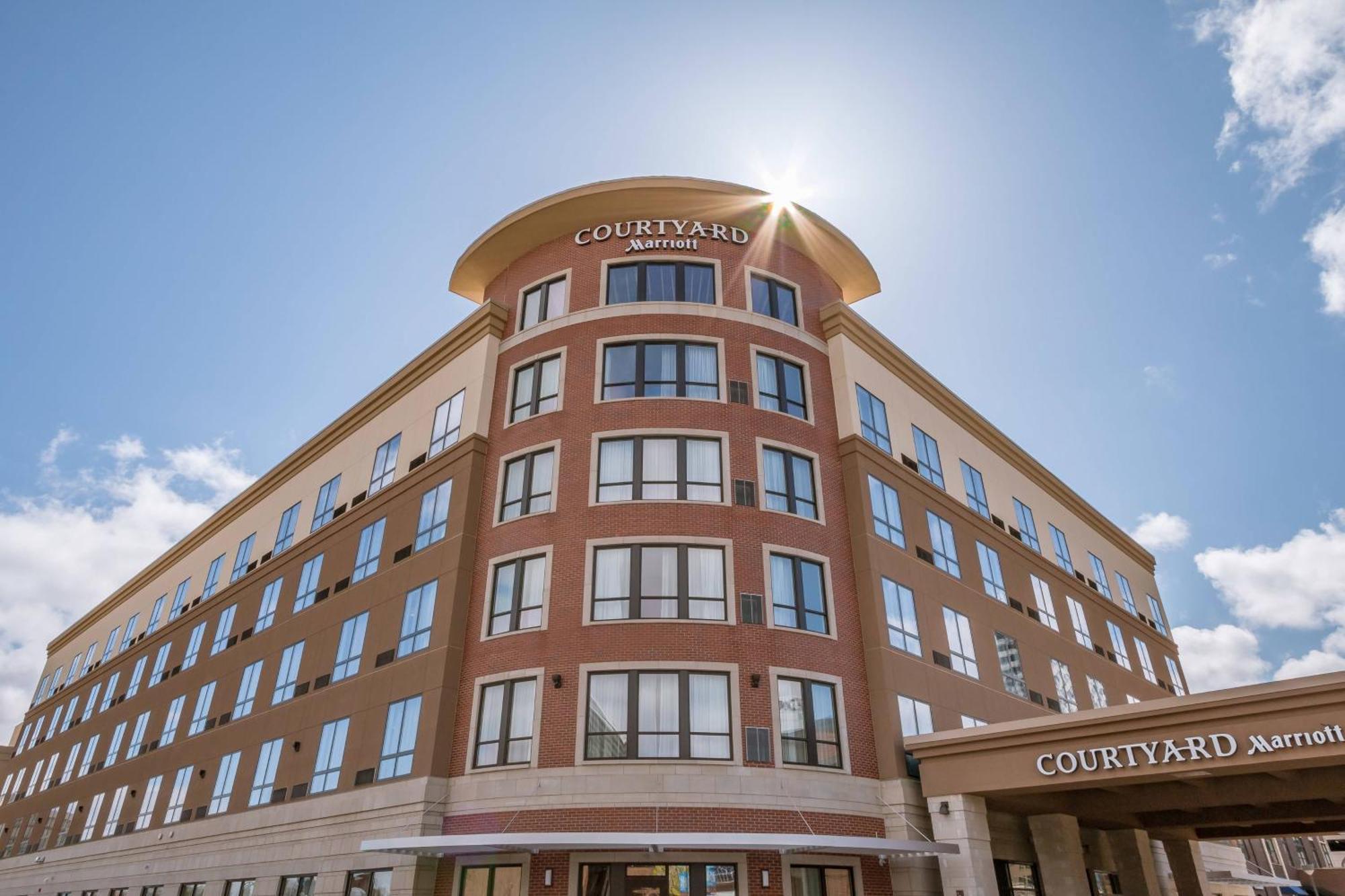 Hotel Courtyard By Marriott Downtown South Bend